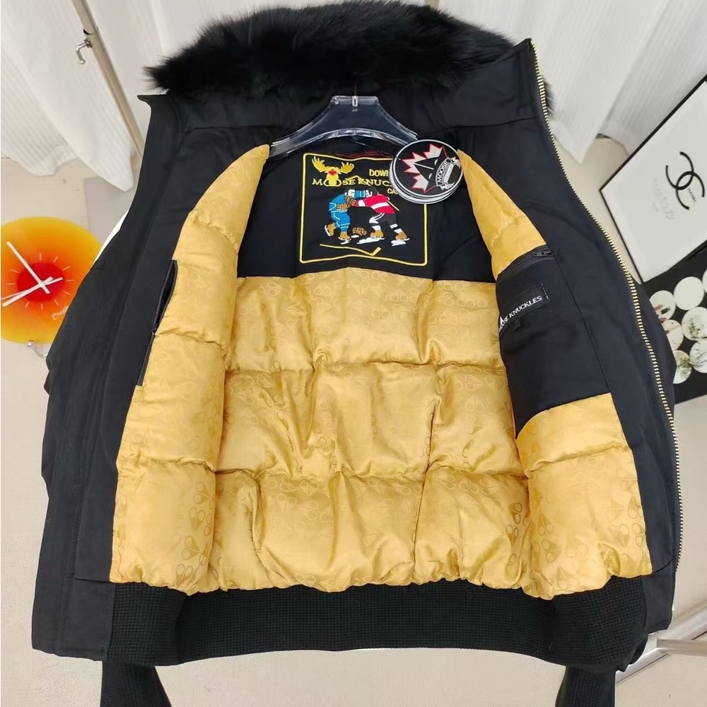 Moose Knuckles Thick Down Jacket - image 3